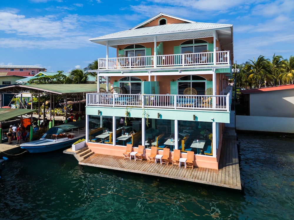bocas paradise hotel and restaurant