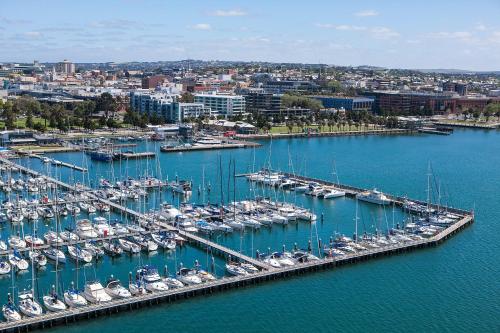 novotel geelong