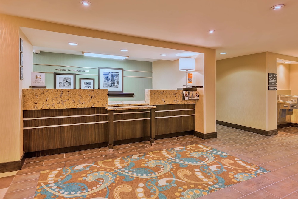 spark by hilton bakersfield central