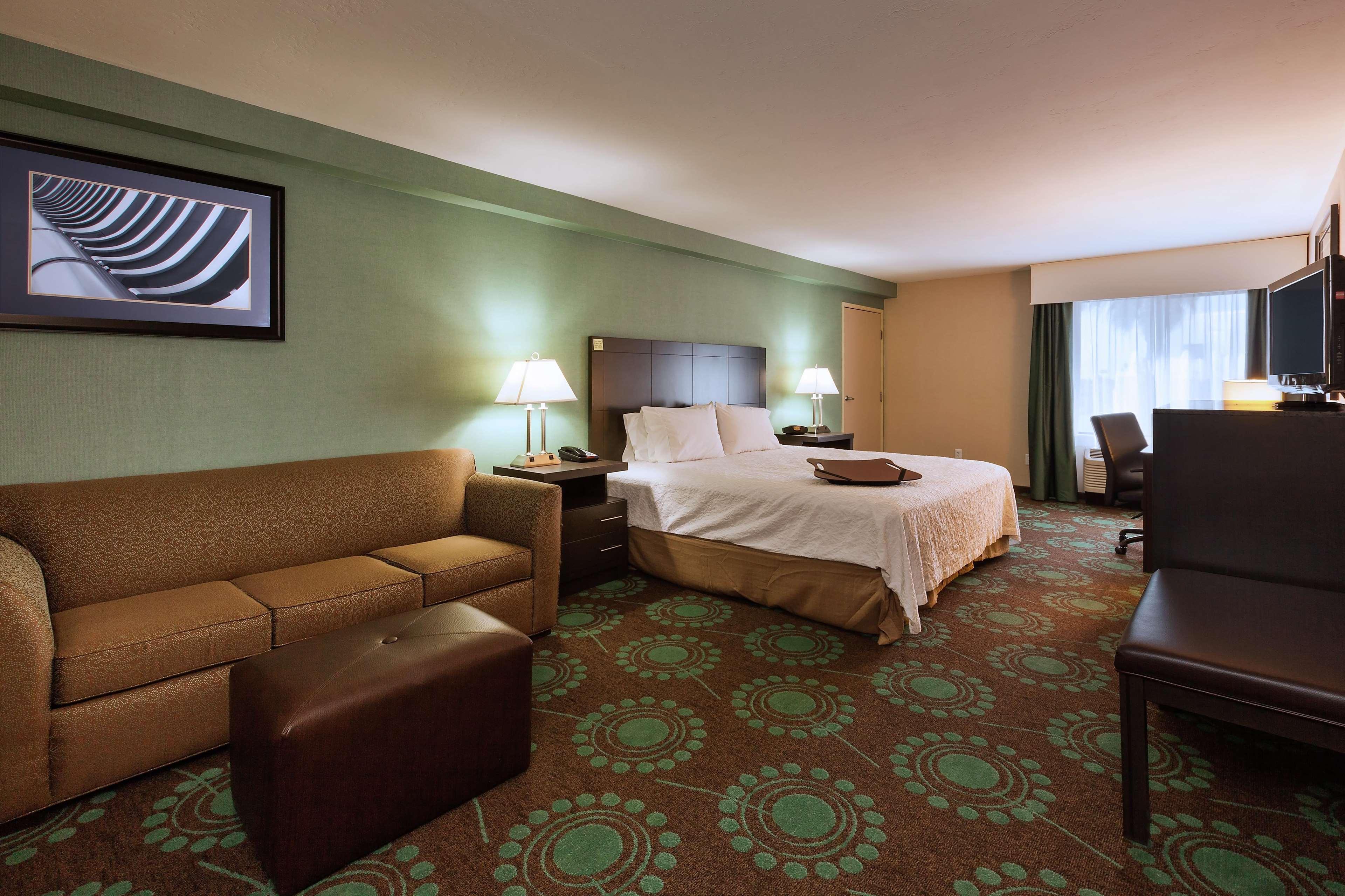 spark by hilton bakersfield central