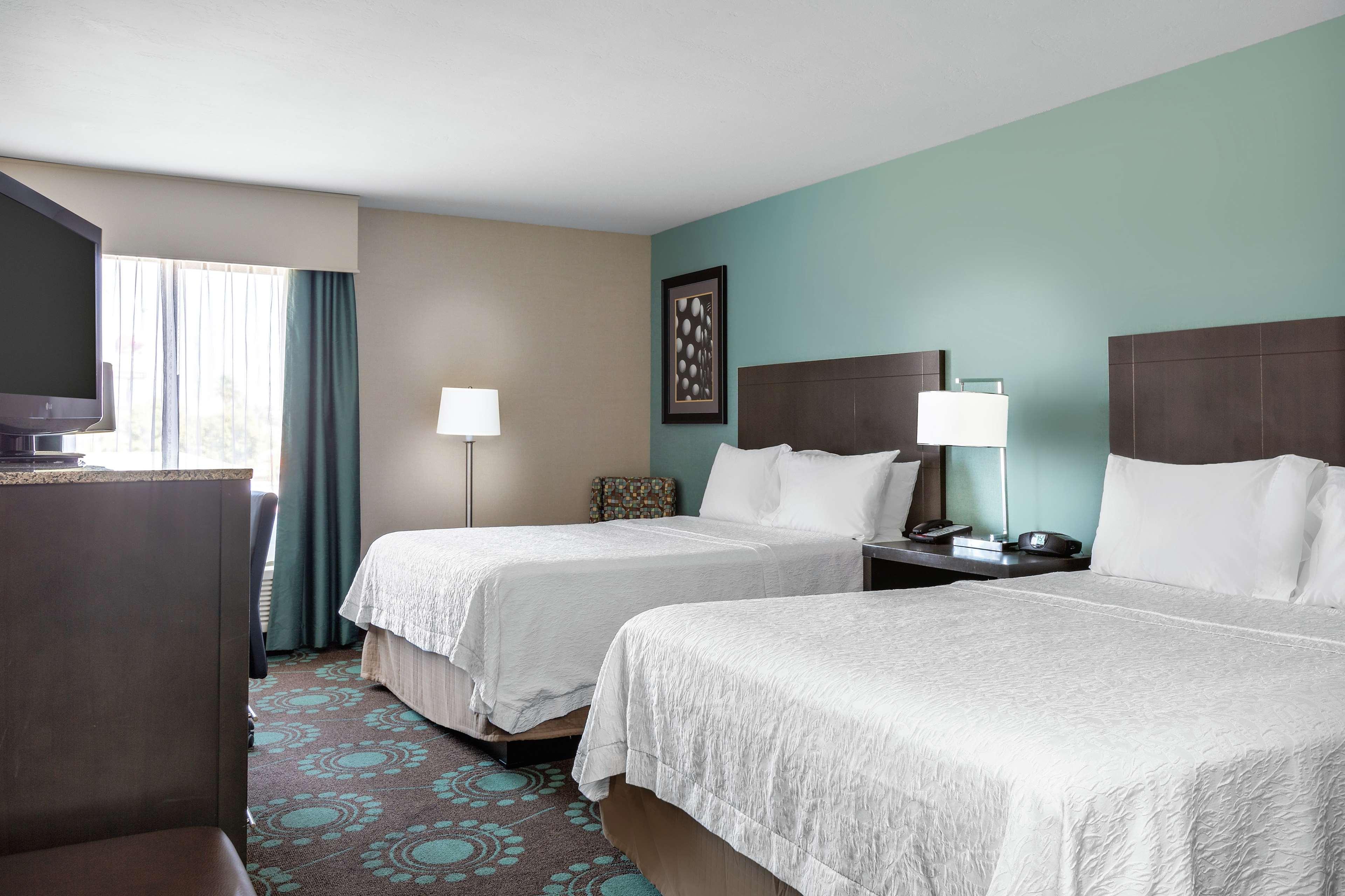 spark by hilton bakersfield central