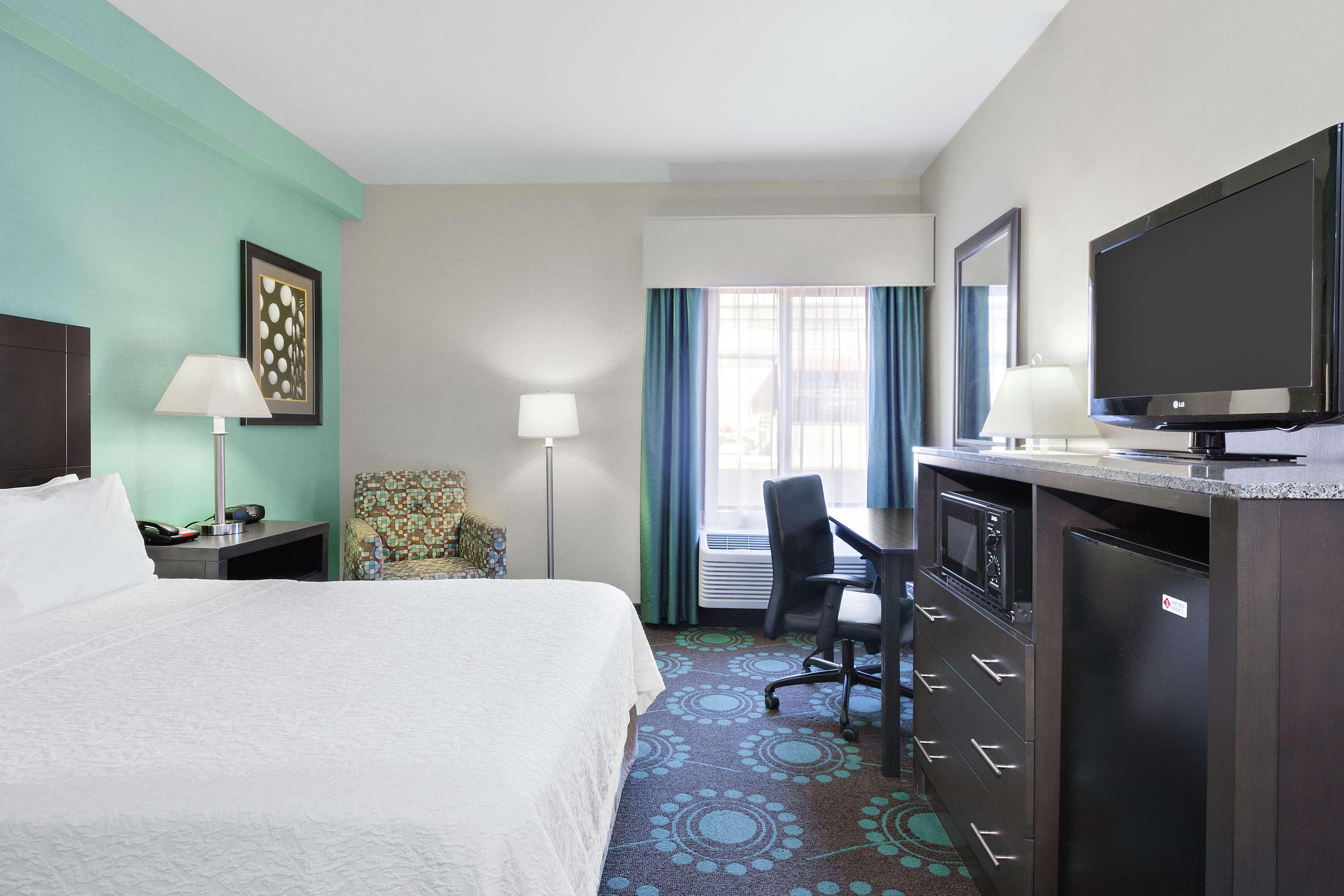 spark by hilton bakersfield central