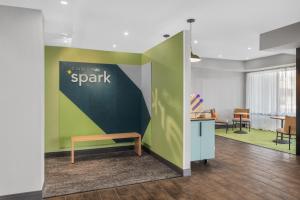 spark by hilton bakersfield central