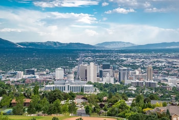 hilton salt lake city center