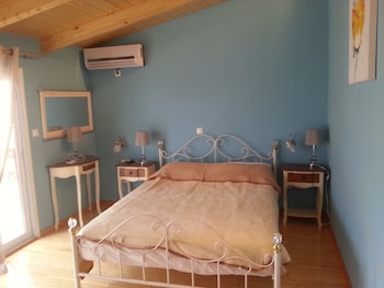 lefkada center apartments