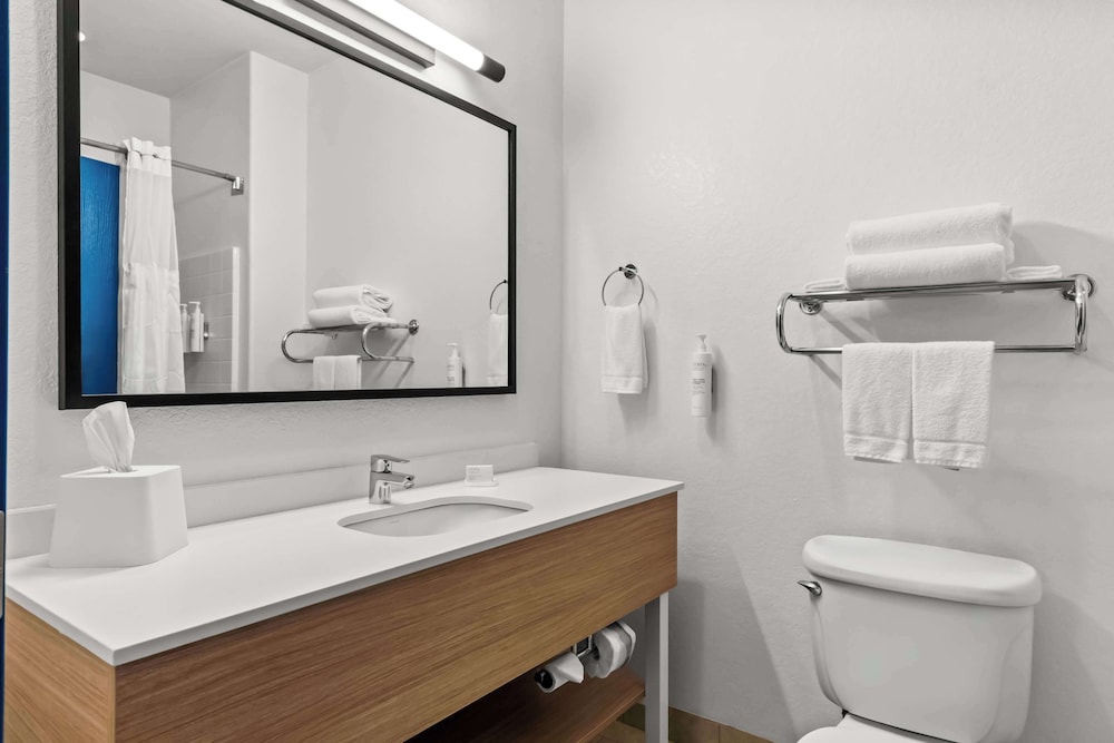 spark by hilton san antonio near seaworld