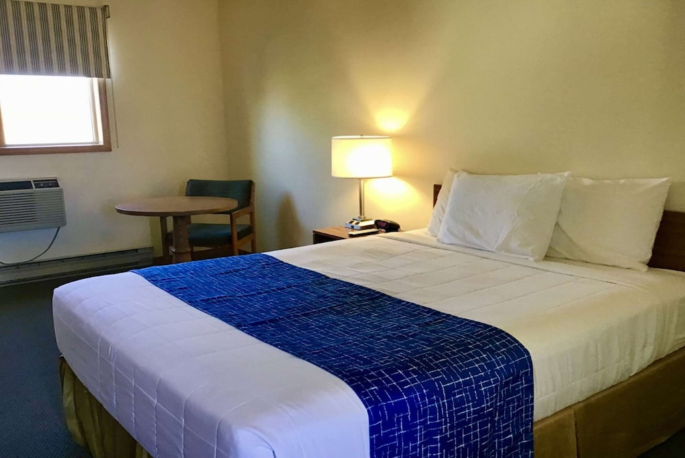 travelodge by wyndham three forks