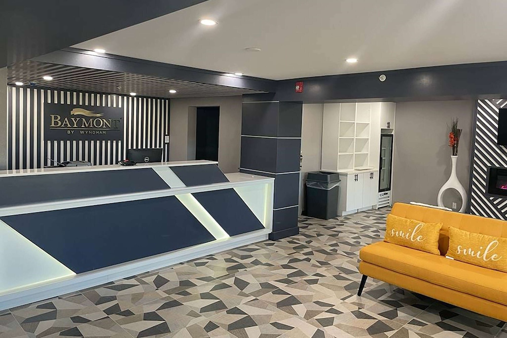 baymont by wyndham east ridge