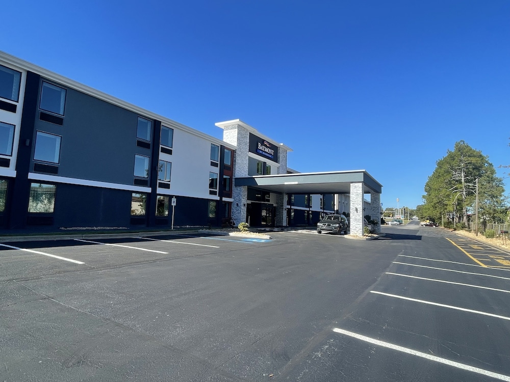 baymont by wyndham east ridge