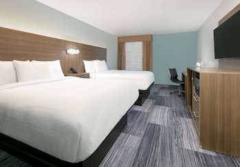 baymont by wyndham east ridge