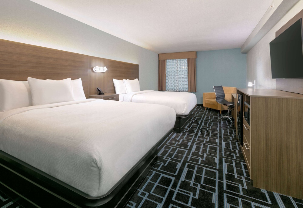 baymont by wyndham east ridge