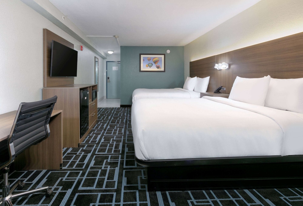 baymont by wyndham east ridge