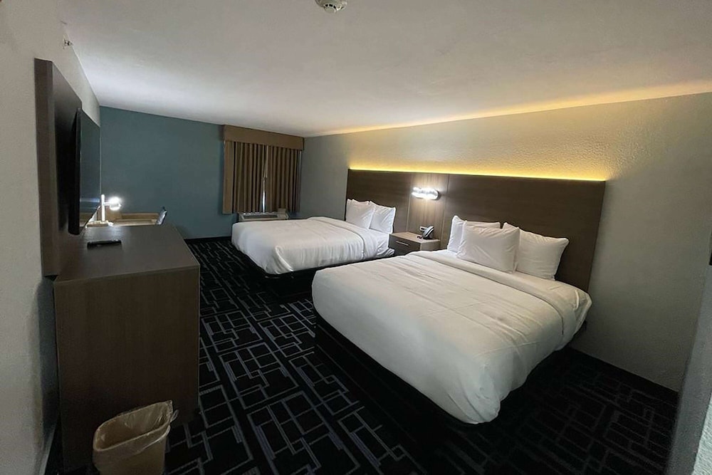 baymont by wyndham east ridge