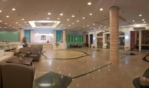 mayflower grande hotel phitsanulok