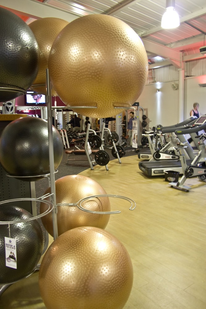 the waterfront hotel spa and golf