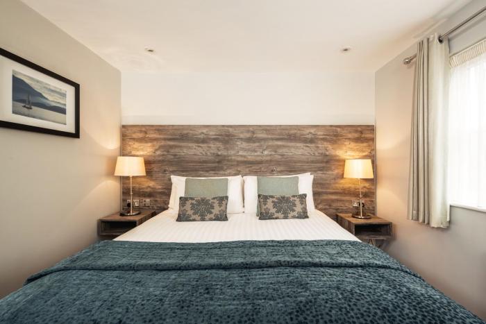 the waterfront hotel spa and golf