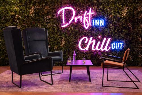 the waterfront hotel spa and golf