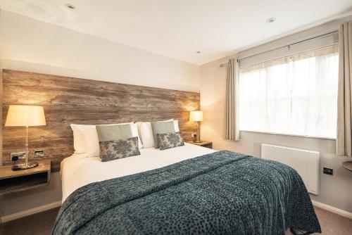 the waterfront hotel spa and golf