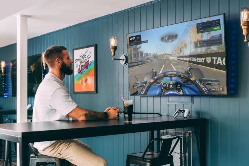 the waterfront hotel spa and golf