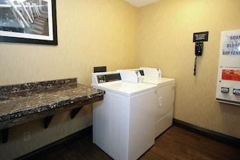 hampton inn sandusky central