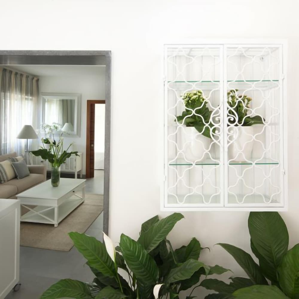 cubo apartments