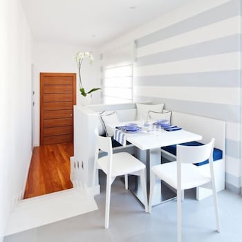 cubo apartments