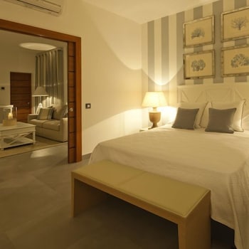 cubo apartments