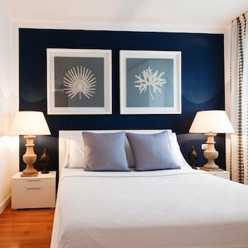 cubo apartments