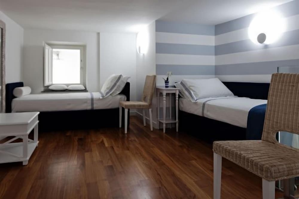 cubo apartments