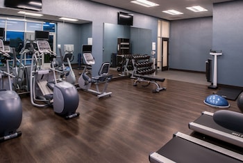 holiday inn hotel and suites farmington hills detroit nw