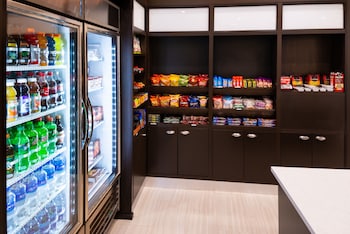 holiday inn hotel and suites farmington hills detroit nw