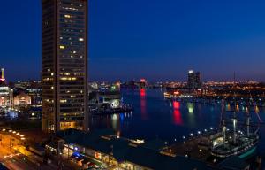 renaissance baltimore harborplace hotel