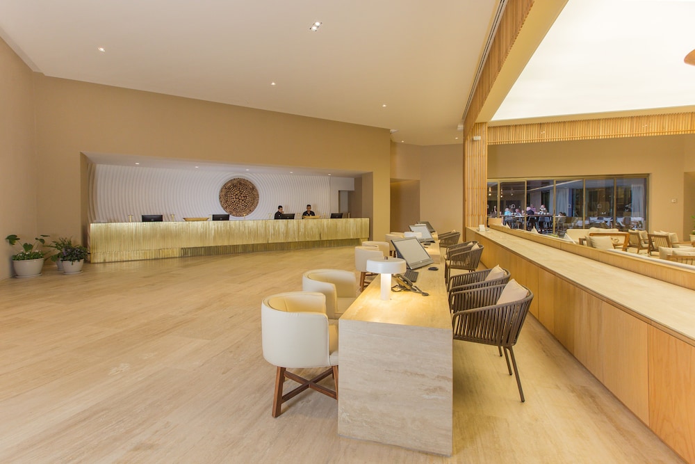 ventus at marina el cid spa and beach resort
