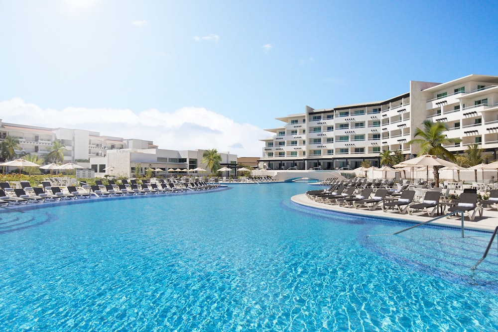 ventus at marina el cid spa and beach resort