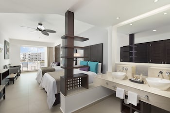 ventus at marina el cid spa and beach resort