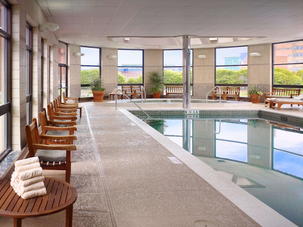 the royal sonesta harbor court baltimore