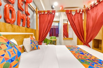 Apollo Hotel,,2 star