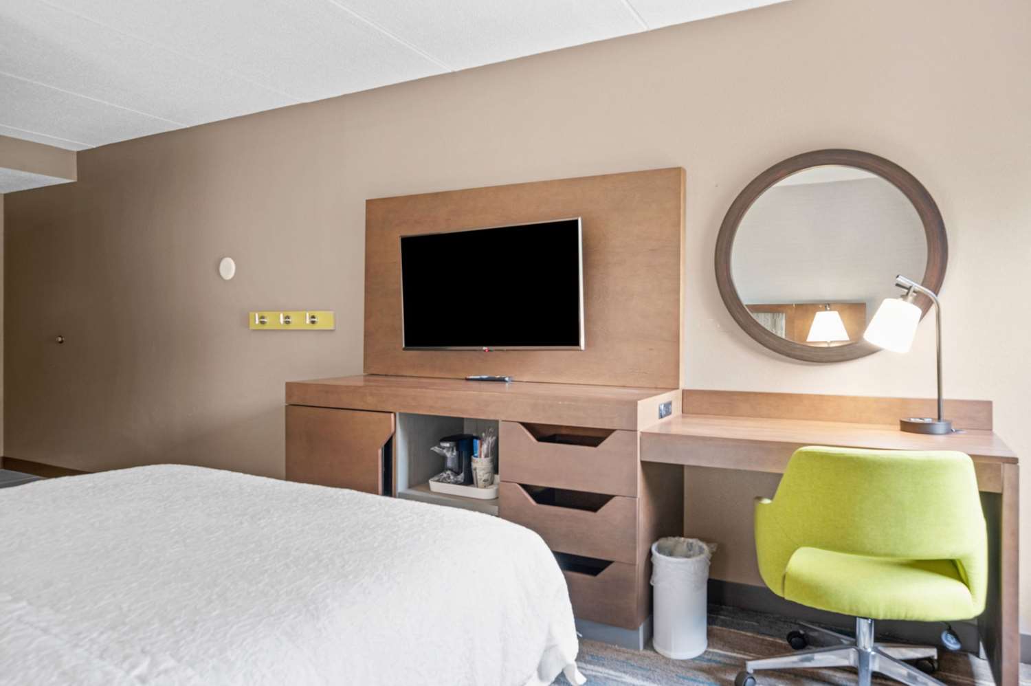 hampton inn cleveland westlake