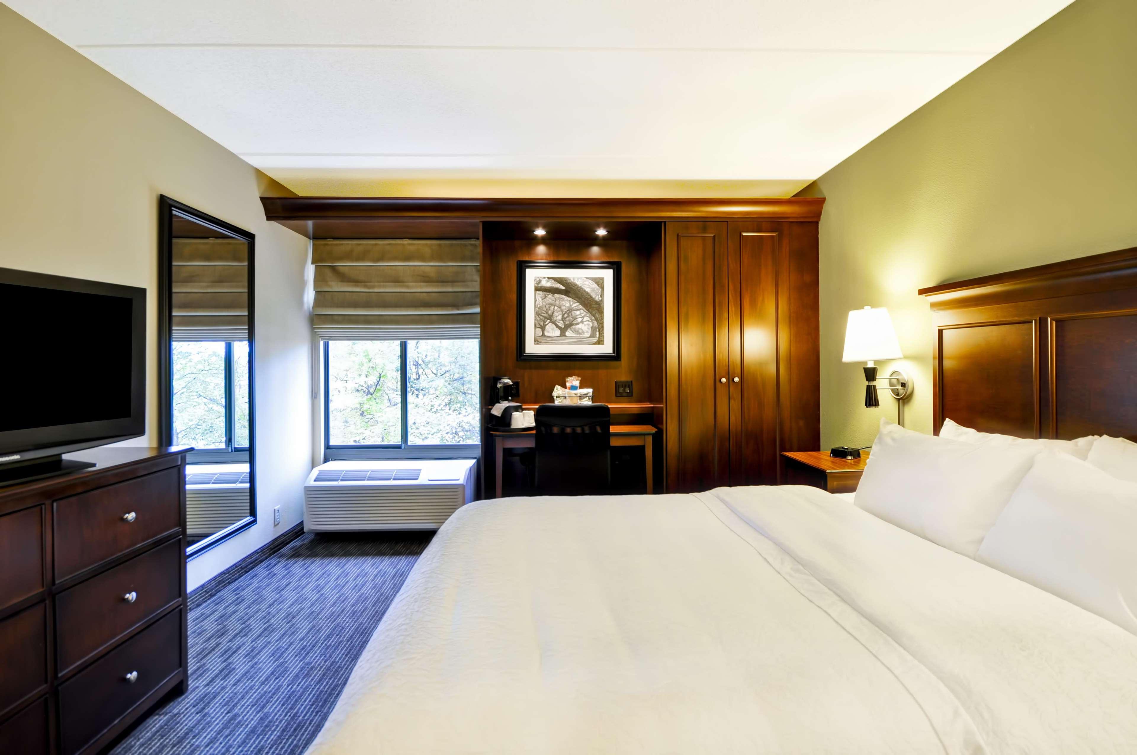 hampton inn cleveland westlake