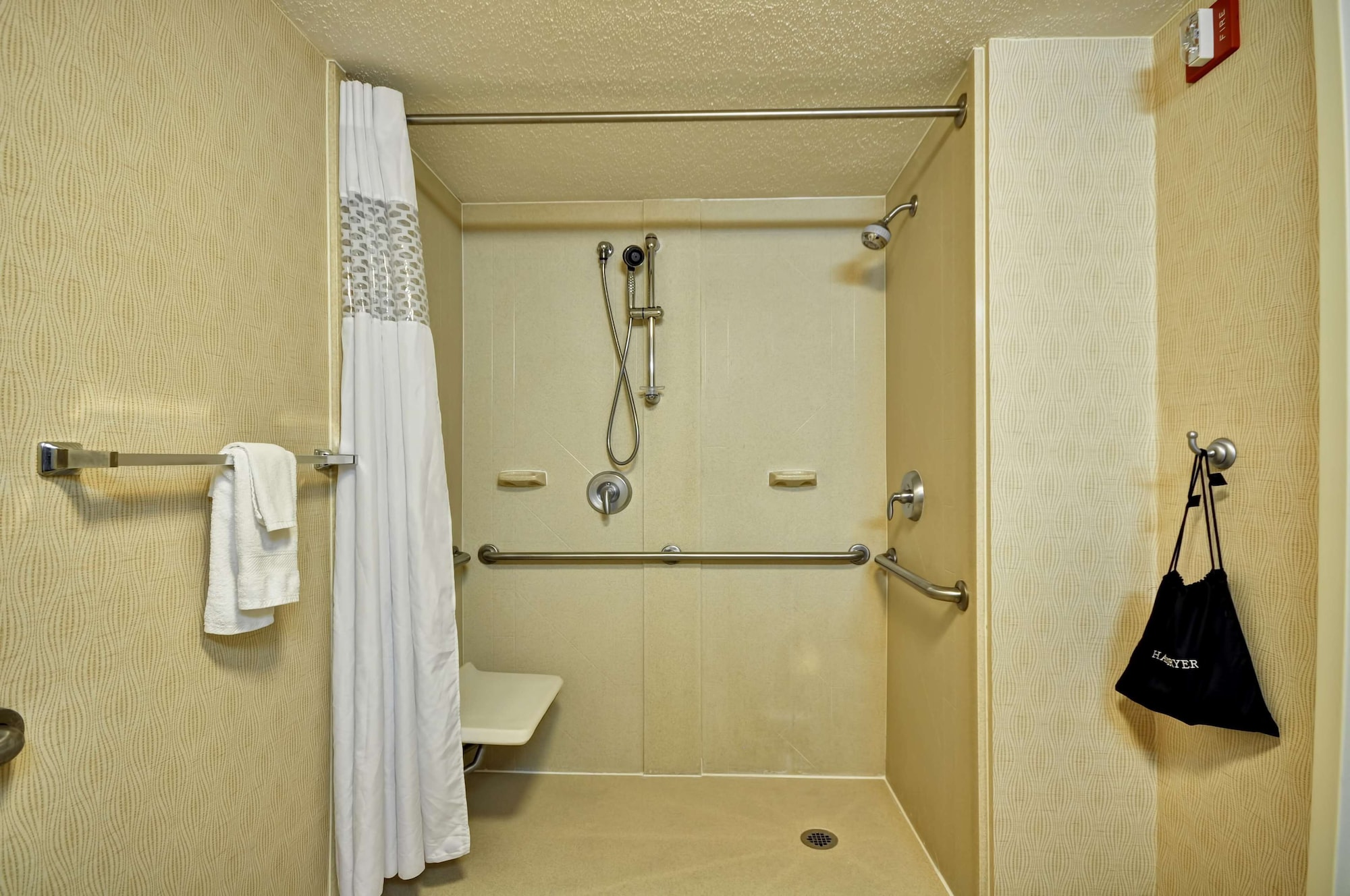 hampton inn cleveland westlake