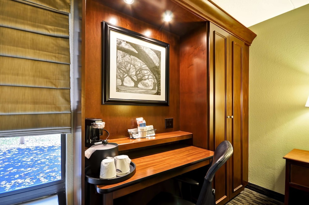 hampton inn cleveland westlake