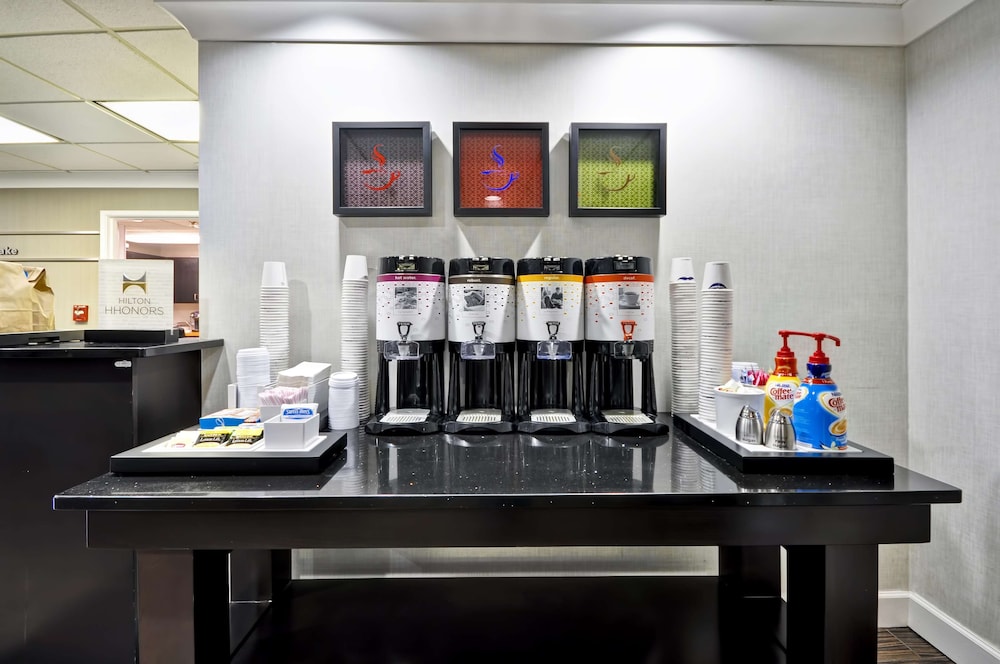 hampton inn cleveland westlake