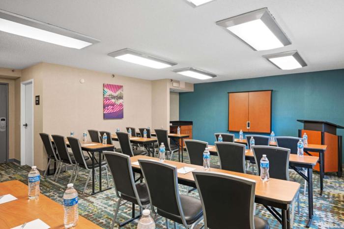 hampton inn cleveland westlake