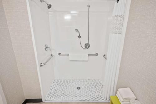 hampton inn cleveland westlake