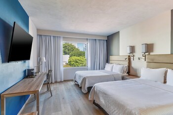 fiesta inn cuernavaca