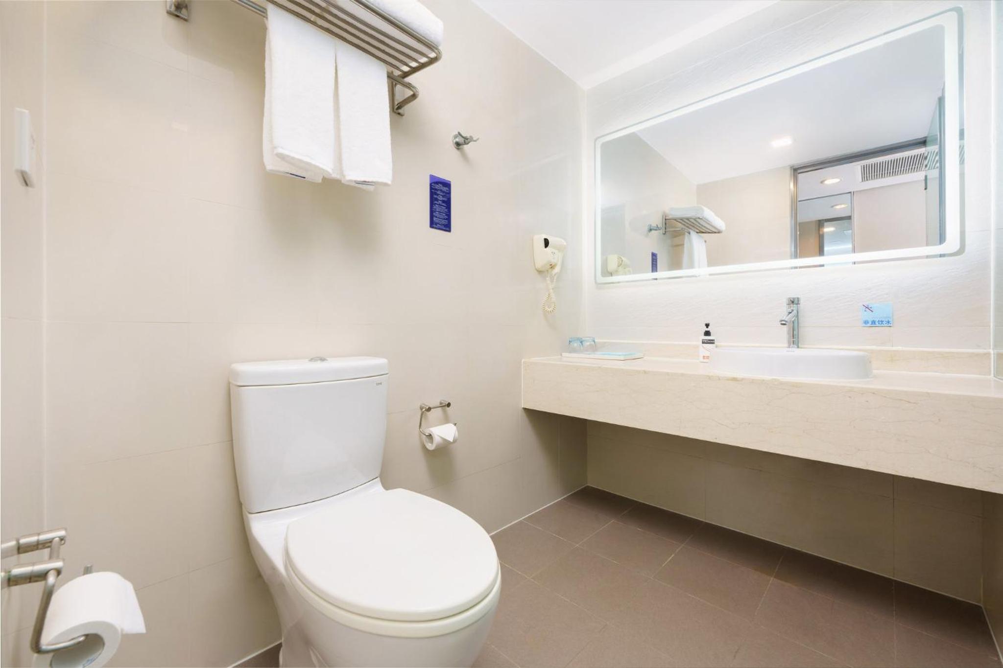 holiday inn express dalian city centre by ihg