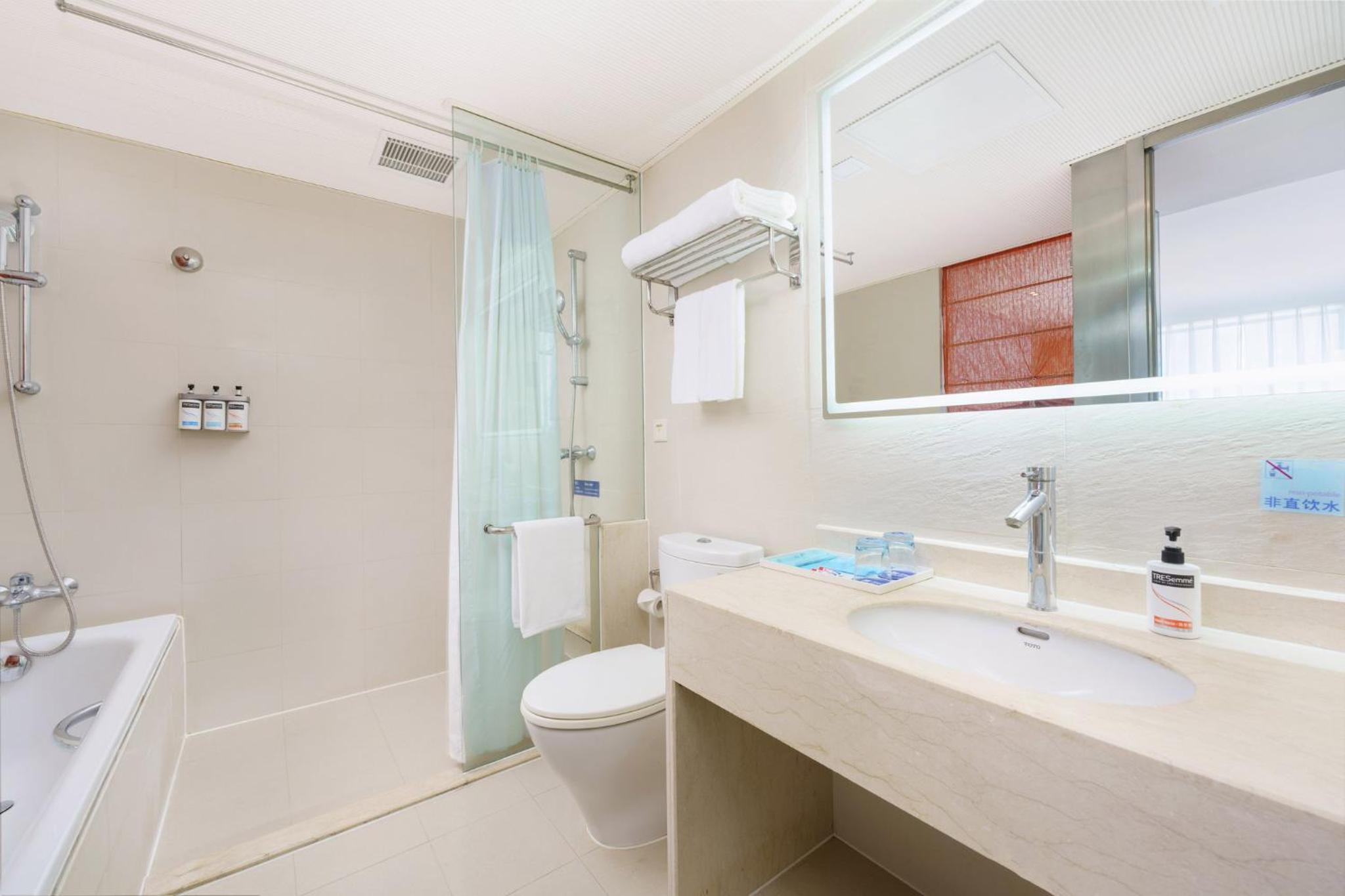 holiday inn express dalian city centre by ihg