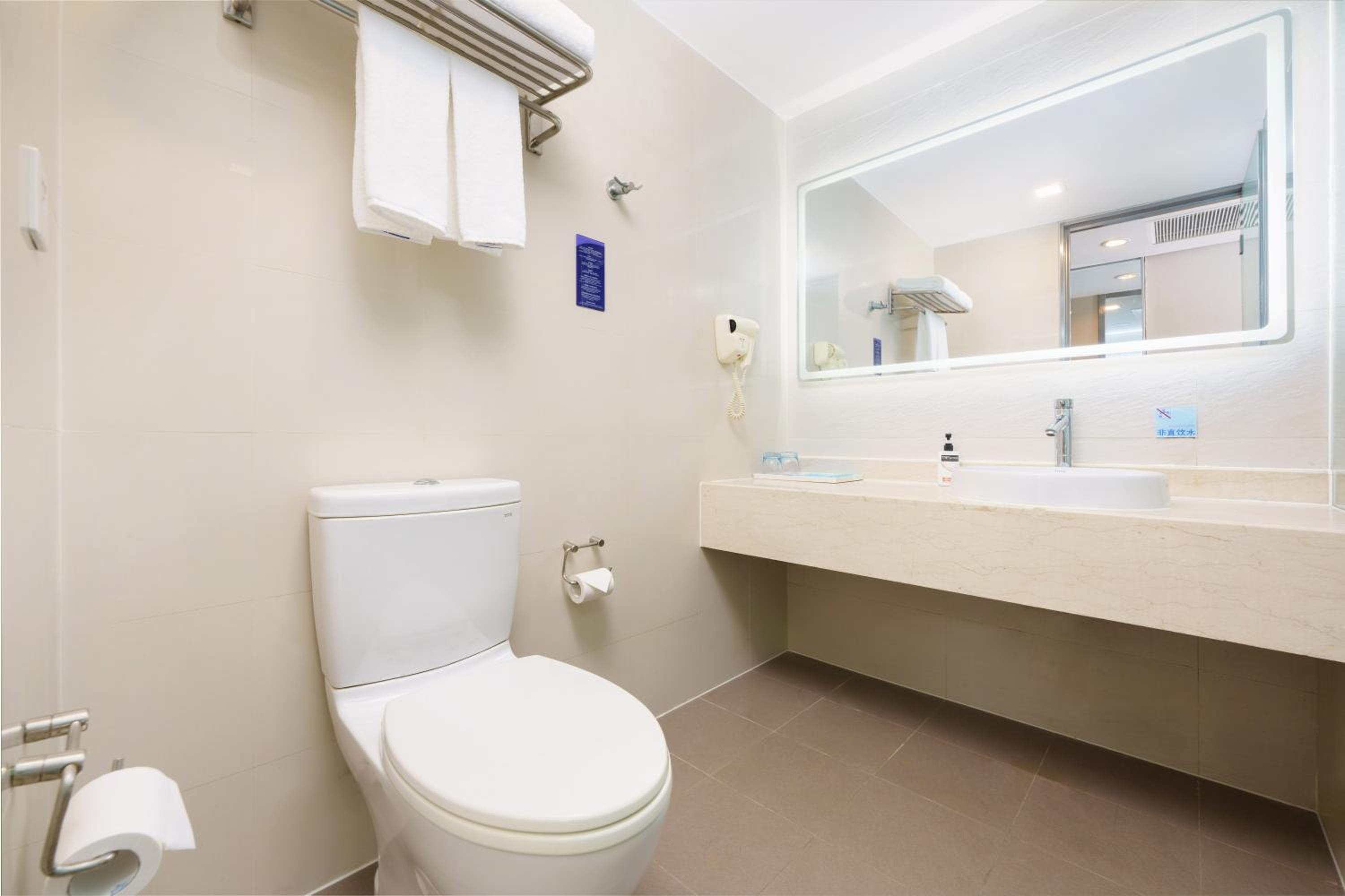 holiday inn express dalian city centre by ihg