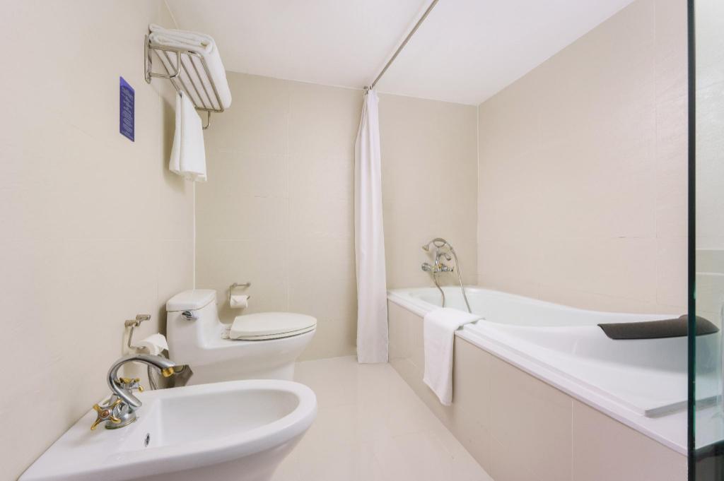 holiday inn express dalian city centre by ihg