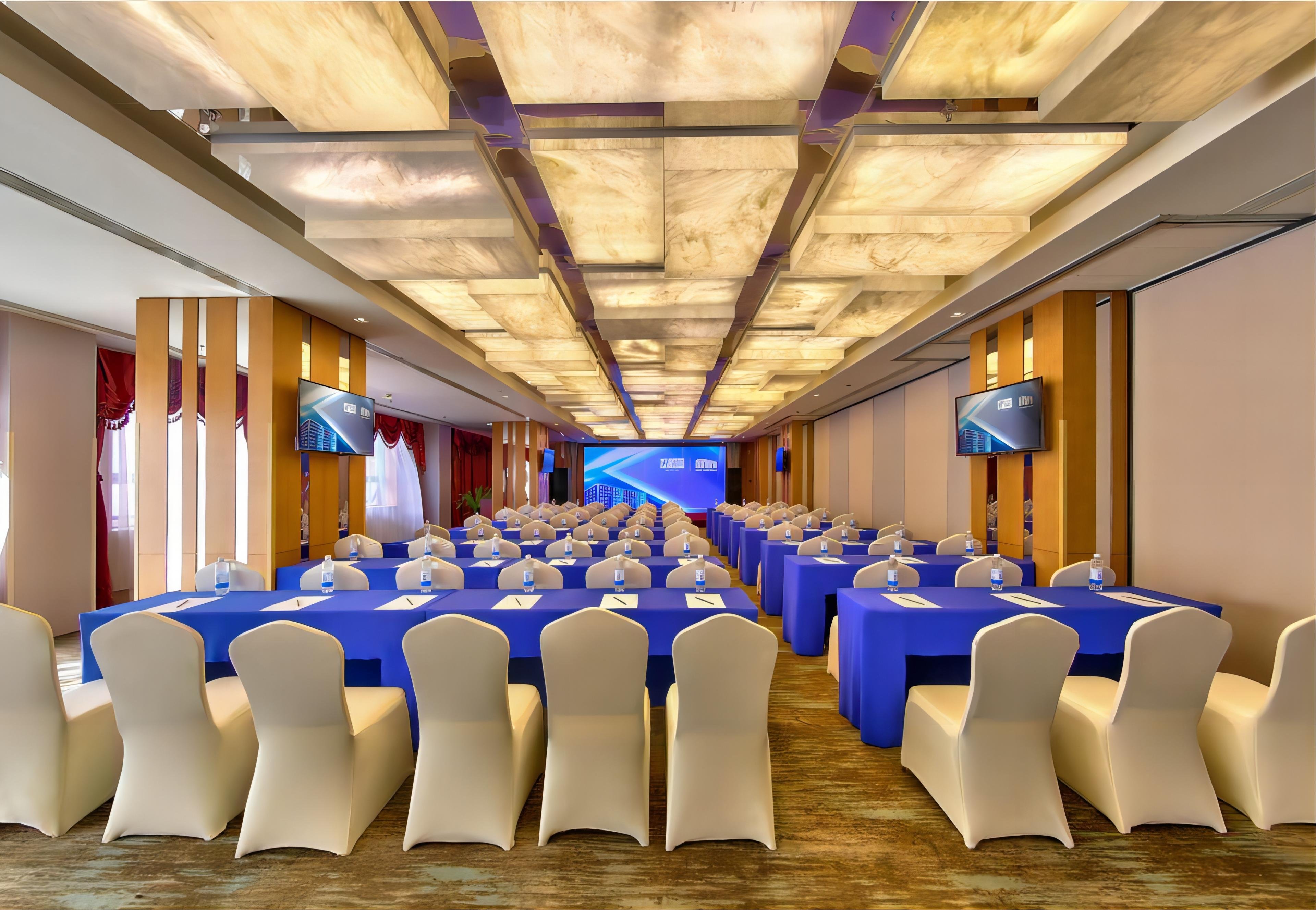 holiday inn express dalian city centre by ihg